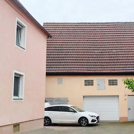 Mercy 1 Stock Mit Balkon