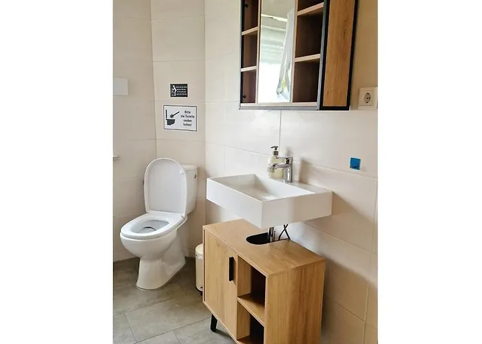 Appartamento Mercy 1 Stock Mit Balkon Lonnerstadt