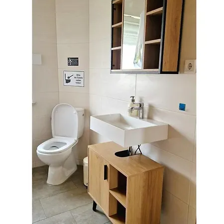 Apartment Mercy 1 Stock Mit Balkon Lonnerstadt