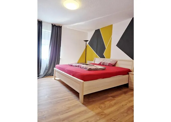 Mercy 1 Stock Mit Balkon Apartment Lonnerstadt