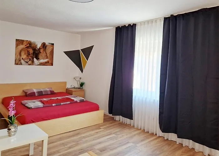 Apartment Mercy 1 Stock Mit Balkon *